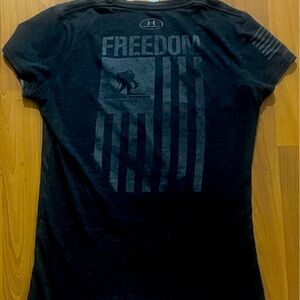 Under armour women’s tee shirt